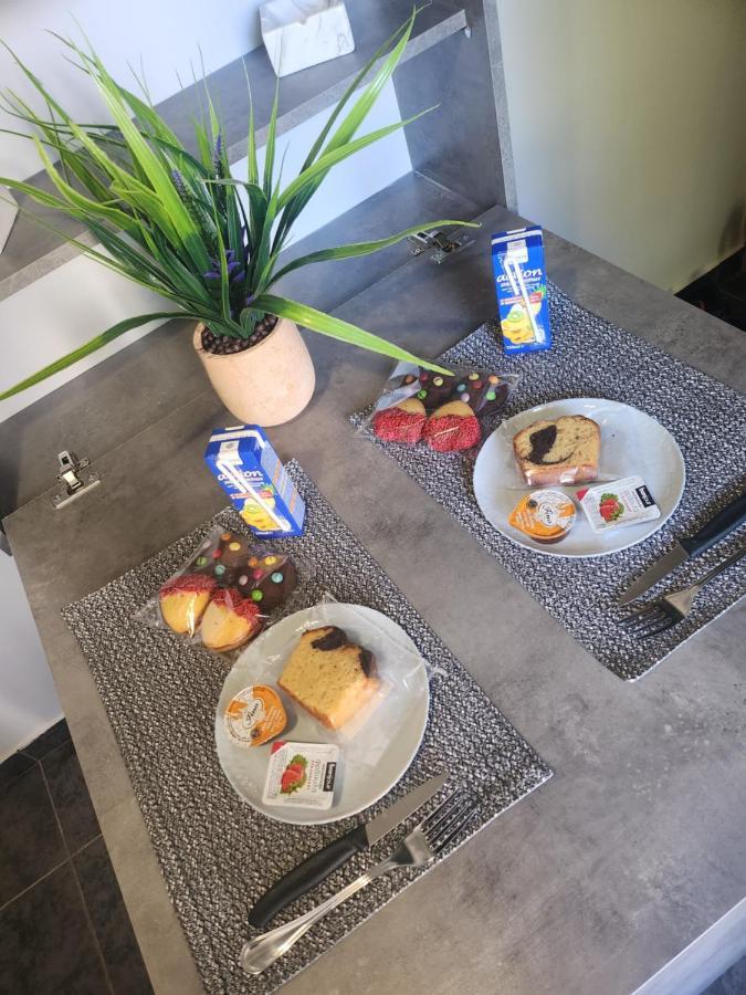 Small Luxury Apartment Anavyssos Esterno foto