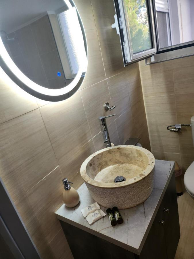 Small Luxury Apartment Anavyssos Esterno foto