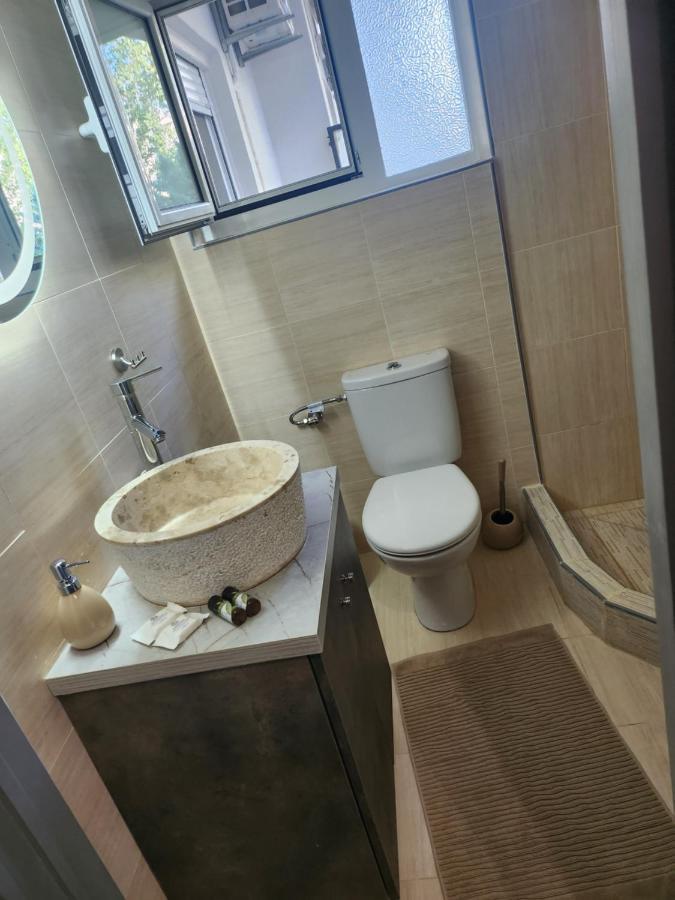 Small Luxury Apartment Anavyssos Esterno foto